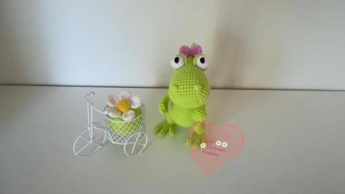 Вязаный дракоша